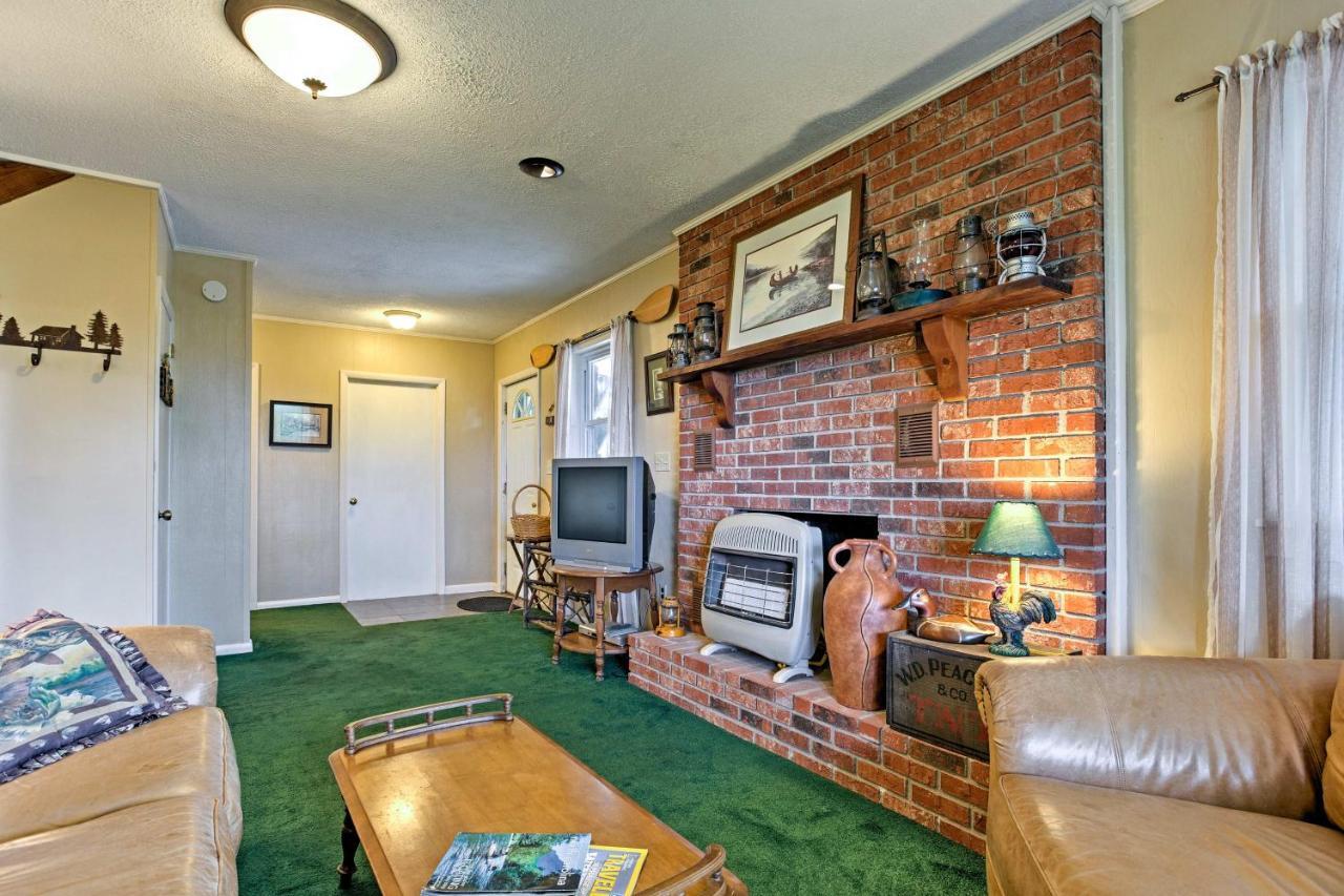 Secluded Mountain Home With Stunning Views And Deck! Bryson City Exteriör bild