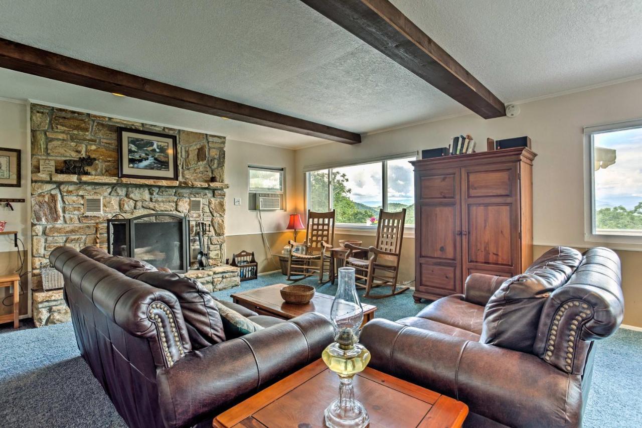 Secluded Mountain Home With Stunning Views And Deck! Bryson City Exteriör bild