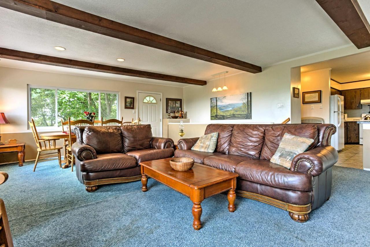 Secluded Mountain Home With Stunning Views And Deck! Bryson City Exteriör bild